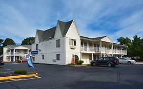 Motel 6-Southington, Ct - Hartford